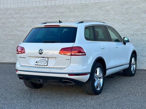 Used 2015 Volkswagen Touareg Sport image 6