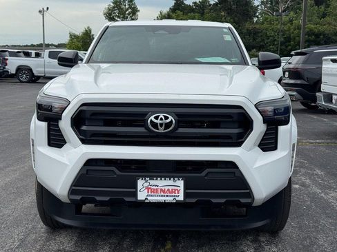 Used 2026 Toyota Tacoma SR AWD/4WD image 9