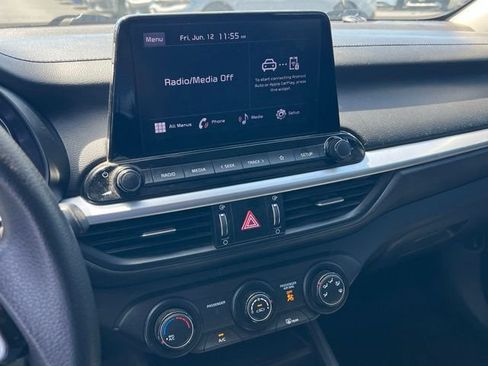 Certified 2023 Kia Forte LXS FWD image 17
