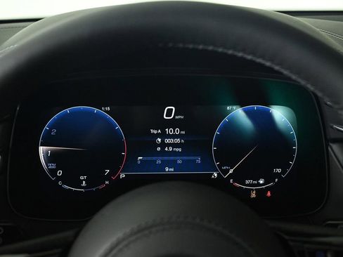 Used 2025 Maserati Grecale GT image 11