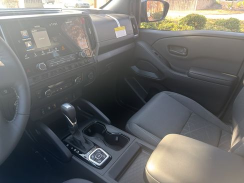 New 2026 Nissan Frontier SV w/ SV Convenience Package image 24