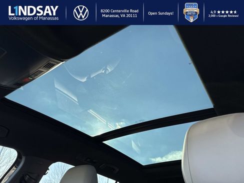 Used 2022 Volkswagen Tiguan SE R-Line image 18