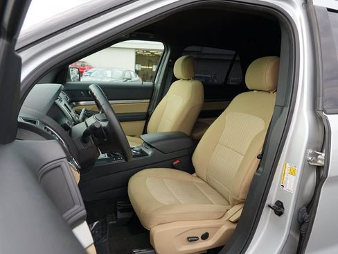 Used 2016 Ford Explorer 4WD image 12