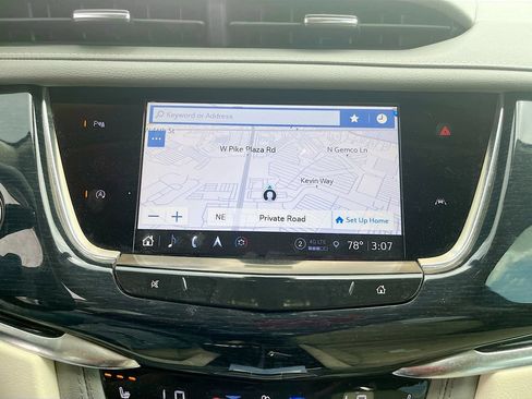 Used 2024 Cadillac XT6 Premium Luxury AWD/4WD image 13