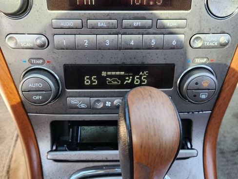 Used 2005 Subaru Outback 3.0R AWD/4WD image 18