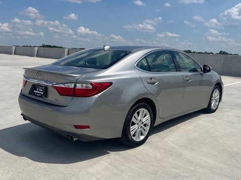 Used 2015 Lexus ES 350 w/ Premium Package FWD image 7
