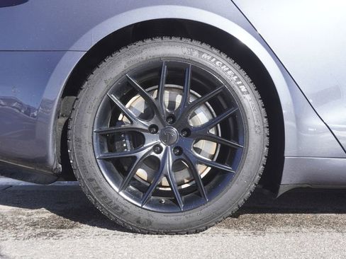 Used 2022 Tesla Model S Base image 35