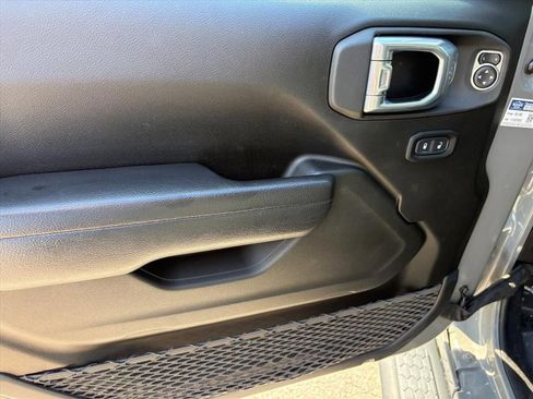 Used 2021 Jeep Wrangler Sport AWD/4WD image 20