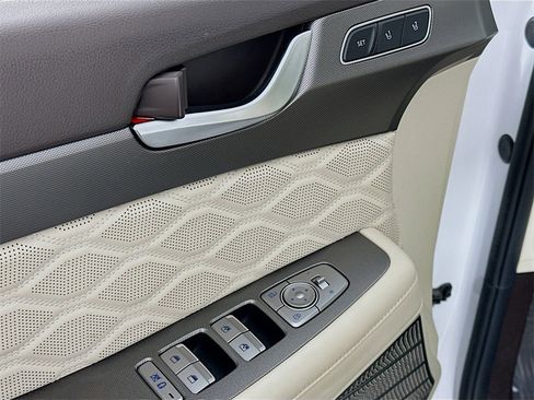 Used 2020 Hyundai Palisade Limited image 21