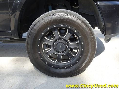 Used 2018 RAM 2500 Laramie w/ Sport Appearance Group AWD/4WD image 35