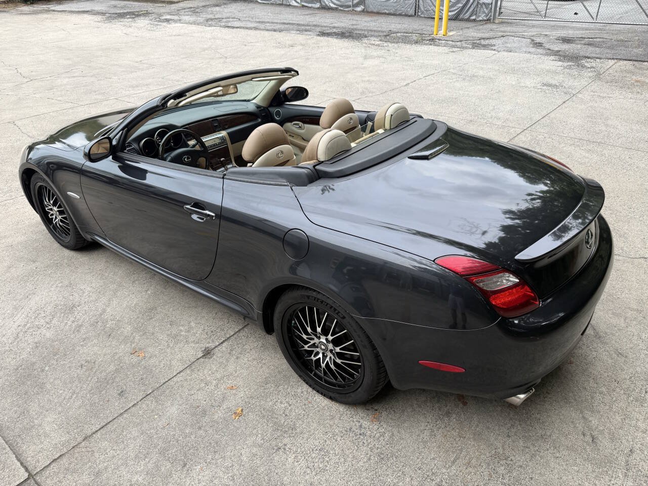 Used 2008 Lexus SC 430 Convertible RWD image 17