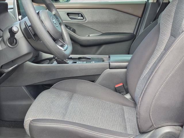 Used 2021 Nissan Rogue S FWD image 9