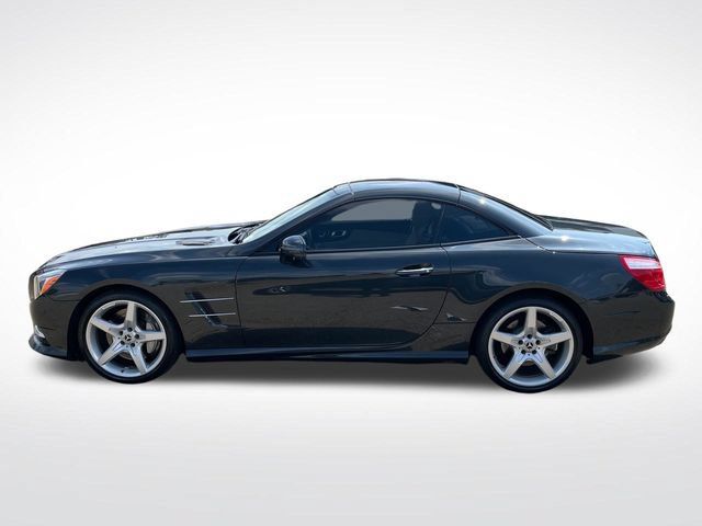 Used 2013 Mercedes-Benz SL 550 image 2
