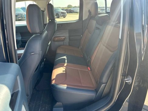 Used 2023 Ford Maverick Lariat w/ Lariat Luxury Package AWD/4WD image 30