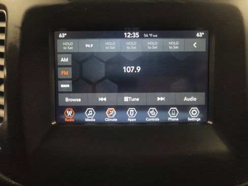 Used 2019 Jeep Compass Latitude w/ Cold Weather Group image 25