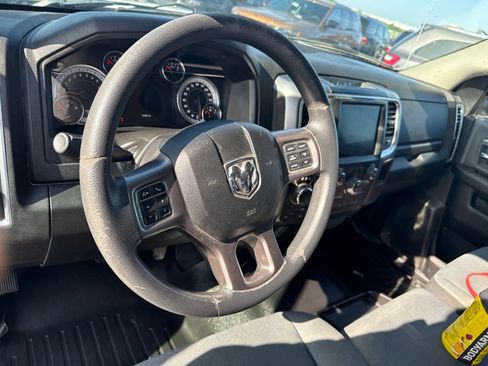 Used 2022 RAM 1500 Classic SLT w/ Electronics Group AWD/4WD image 10