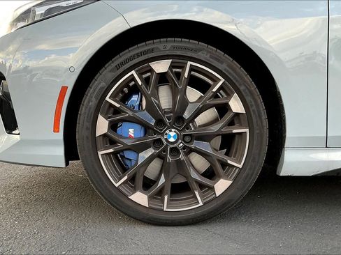 Used 2025 BMW M235i xDrive w/ Premium Package image 12