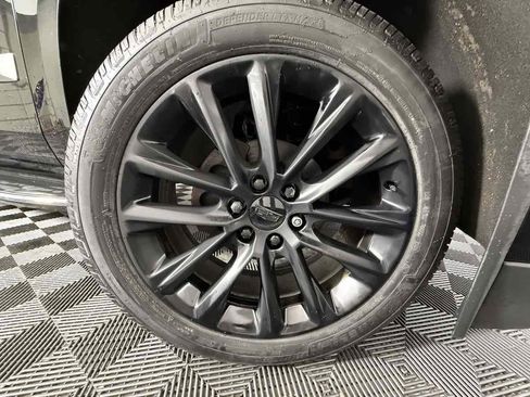 Used 2019 Cadillac Escalade Luxury image 46