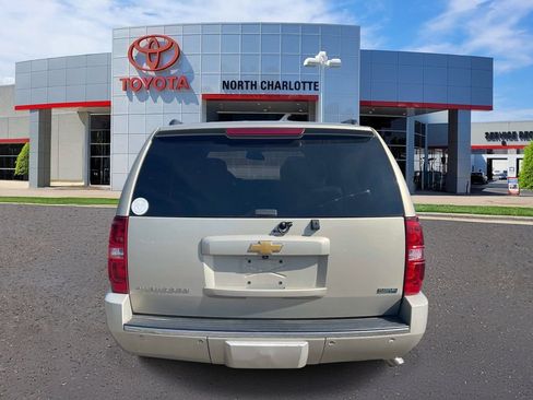 Used 2012 Chevrolet Suburban LTZ AWD/4WD image 6