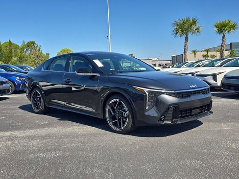 New 2026 Kia K4 GT-Line image 2