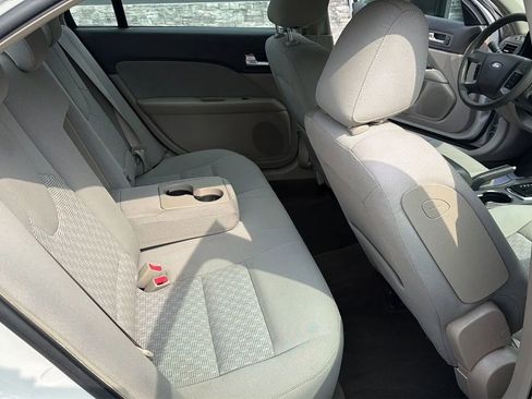 Used 2010 Ford Fusion SE FWD image 11