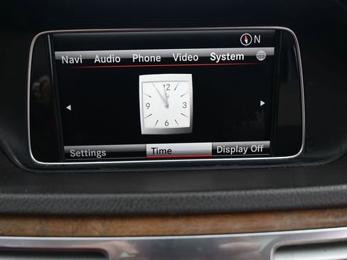 Used 2014 Mercedes-Benz E 350 Sedan image 20