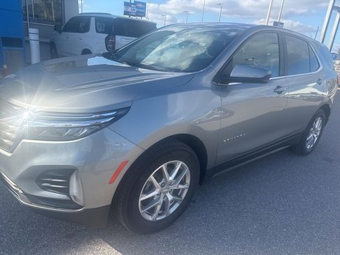 Used 2023 Chevrolet Equinox LT image 6