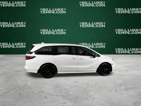Used 2024 Honda Odyssey Sport image 4
