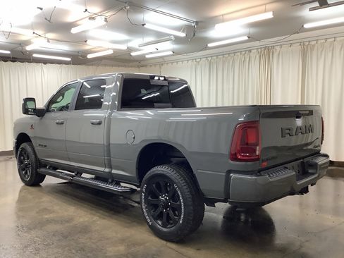 New 2026 RAM 2500 Laramie AWD/4WD image 9