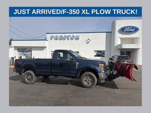 Used 2017 Ford F350 XL image 1
