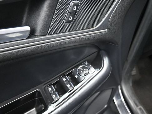 Used 2019 Ford Edge SEL w/ Equipment Group 201A AWD/4WD image 12