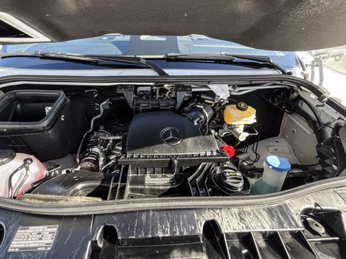 Used 2025 Mercedes-Benz Sprinter 2500 image 23