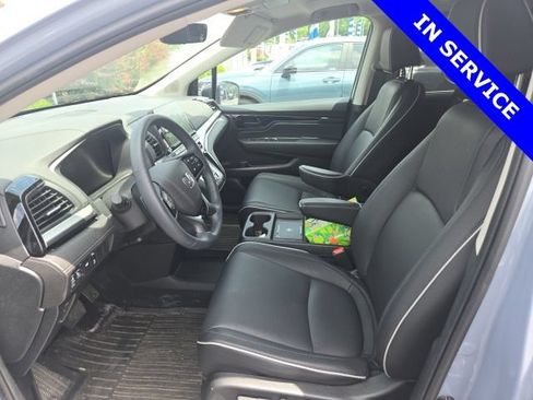 Used 2026 Honda Odyssey Touring image 7