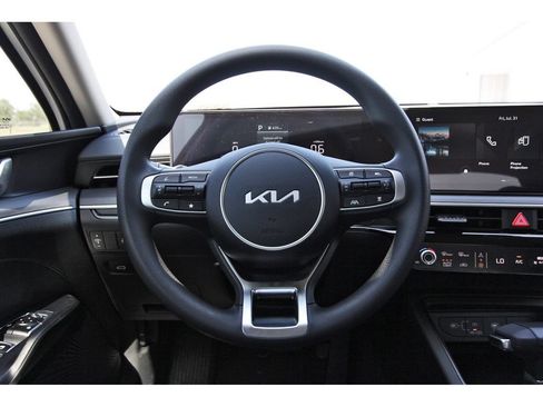 New 2026 Kia K5 LXS FWD image 13