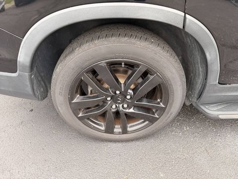 Used 2016 Honda Pilot Touring image 37