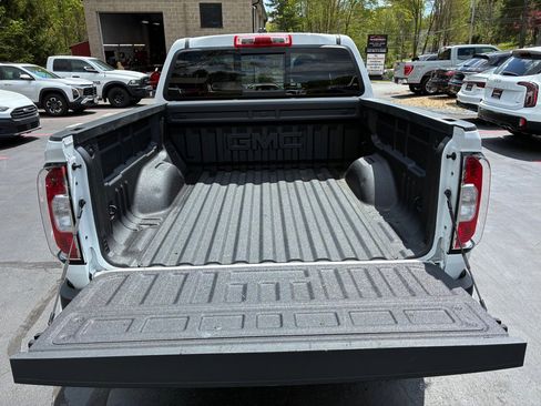 Used 2022 GMC Canyon Elevation w/ Elevation Premium Package AWD/4WD image 13
