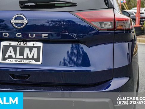 Used 2025 Nissan Rogue SV image 13