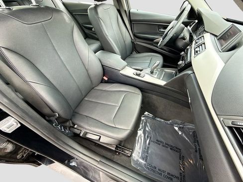 Used 2018 BMW 320i Sedan RWD image 14