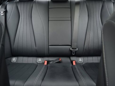 Used 2022 Mercedes-Benz E 350 4MATIC Sedan image 16
