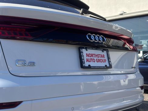 Used 2022 Audi Q8 Premium Plus image 7