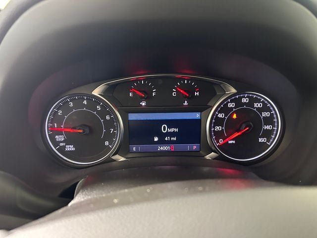 Used 2023 GMC Terrain SLT w/ Elevation Edition FWD image 17