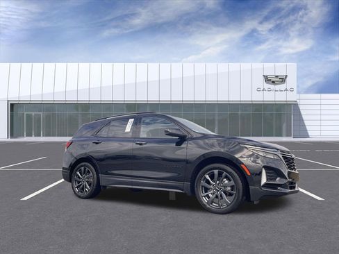 Used 2023 Chevrolet Equinox RS w/ LPO, Cargo Package image 1