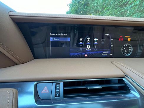 Used 2021 Lexus LC 500 Coupe w/ Performance Package RWD image 24