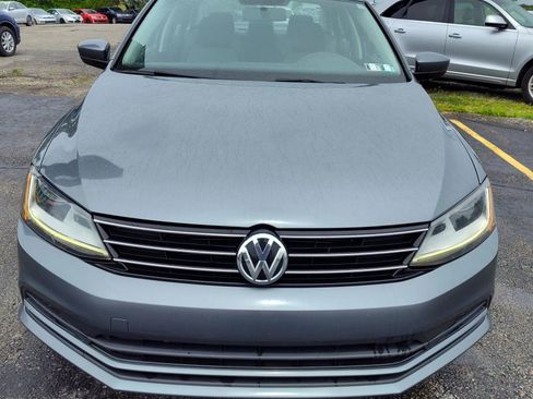 Used 2017 Volkswagen Jetta S w/ Jetta S Cold Weather Package FWD image 8
