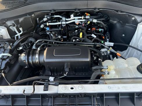 Certified 2023 Ford Explorer XLT image 21