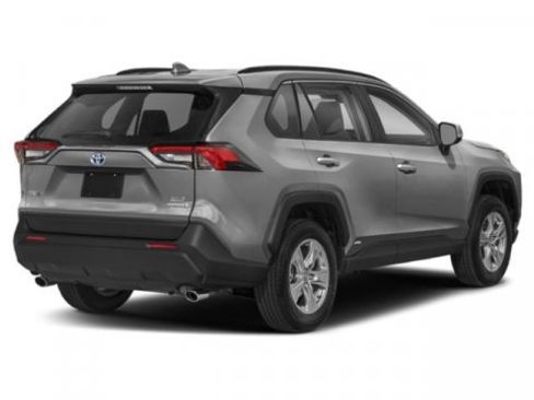 Used 2022 Toyota RAV4 XLE w/ Convenience Package AWD/4WD image 2