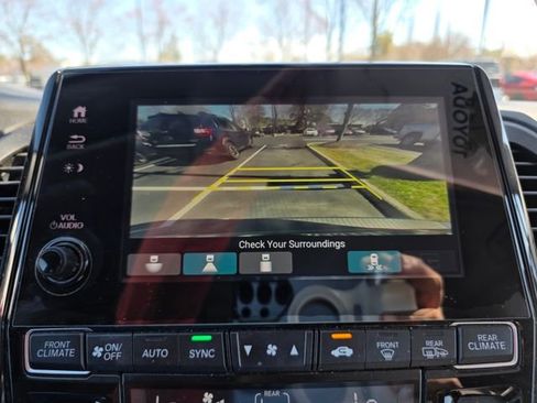 Used 2023 Honda Odyssey Touring image 16