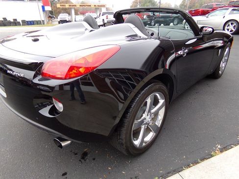 Used 2007 Pontiac Solstice Convertible w/ Premium Package image 3