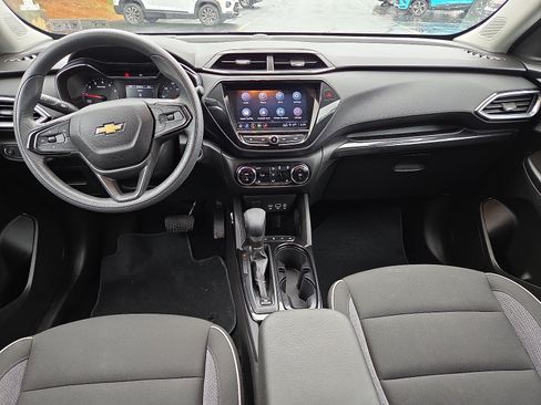 Used 2023 Chevrolet TrailBlazer LT w/ Convenience Package FWD image 22