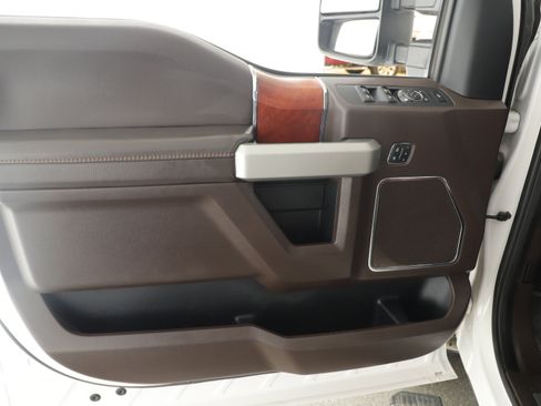 Used 2019 Ford F250 King Ranch w/ King Ranch Ultimate Package image 10